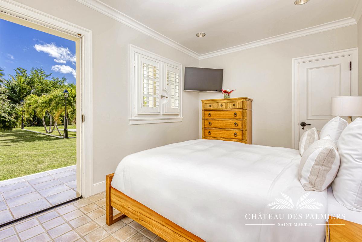 37.Location villa Chateau des Palmiers accés mer Terres Basses Saint Martin